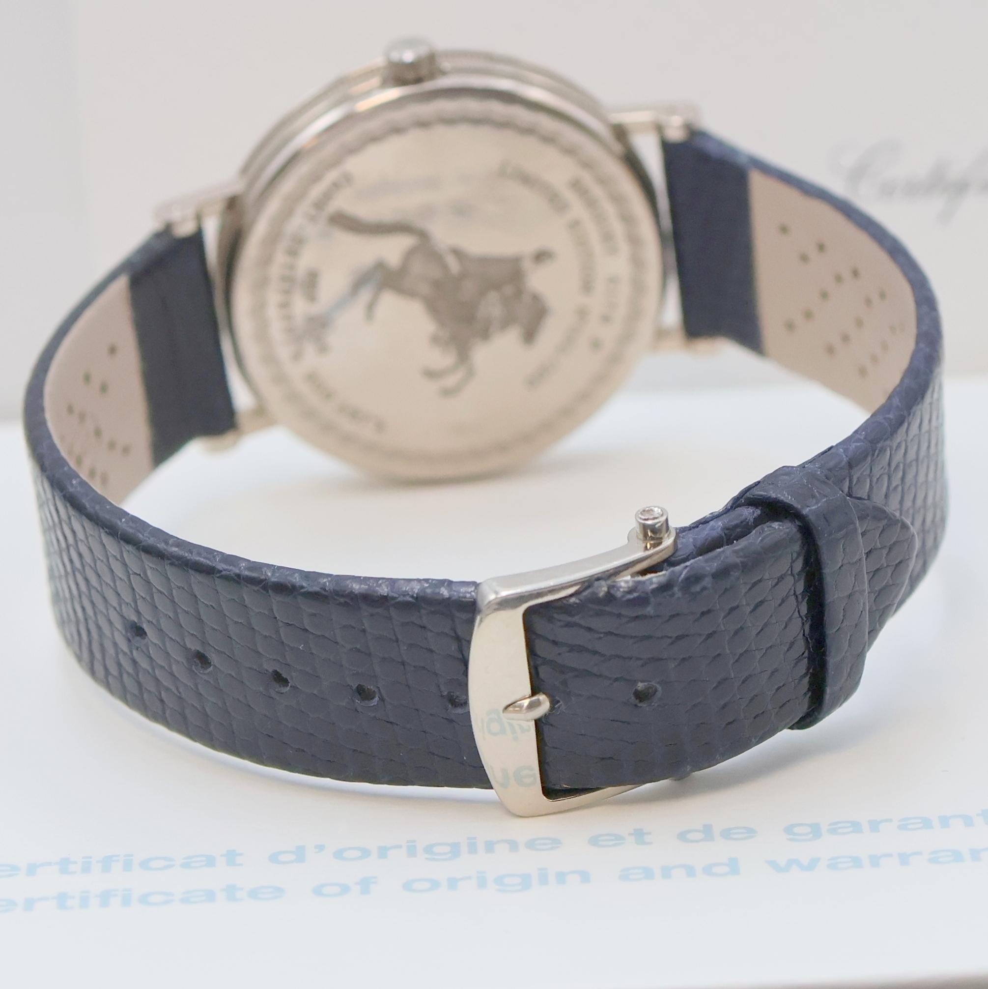 Detail c: BREGUET Classique seltene, auf 100 Stück limitierte Herrenarmbanduhr in WG 750/000 Referenz 5933, Schweiz verk. lt. beil. Pap. 10/2005, Automatik, ...