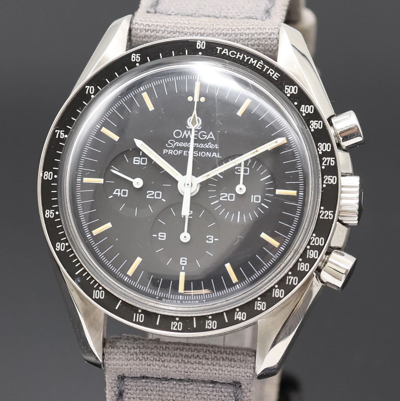Detail a: OMEGA Speedmaster Professional Armbandchronograph Referenz 145.0022/345.0022, Schweiz um 1995, Handaufzug, Edelstahlgeh., schwarze ...