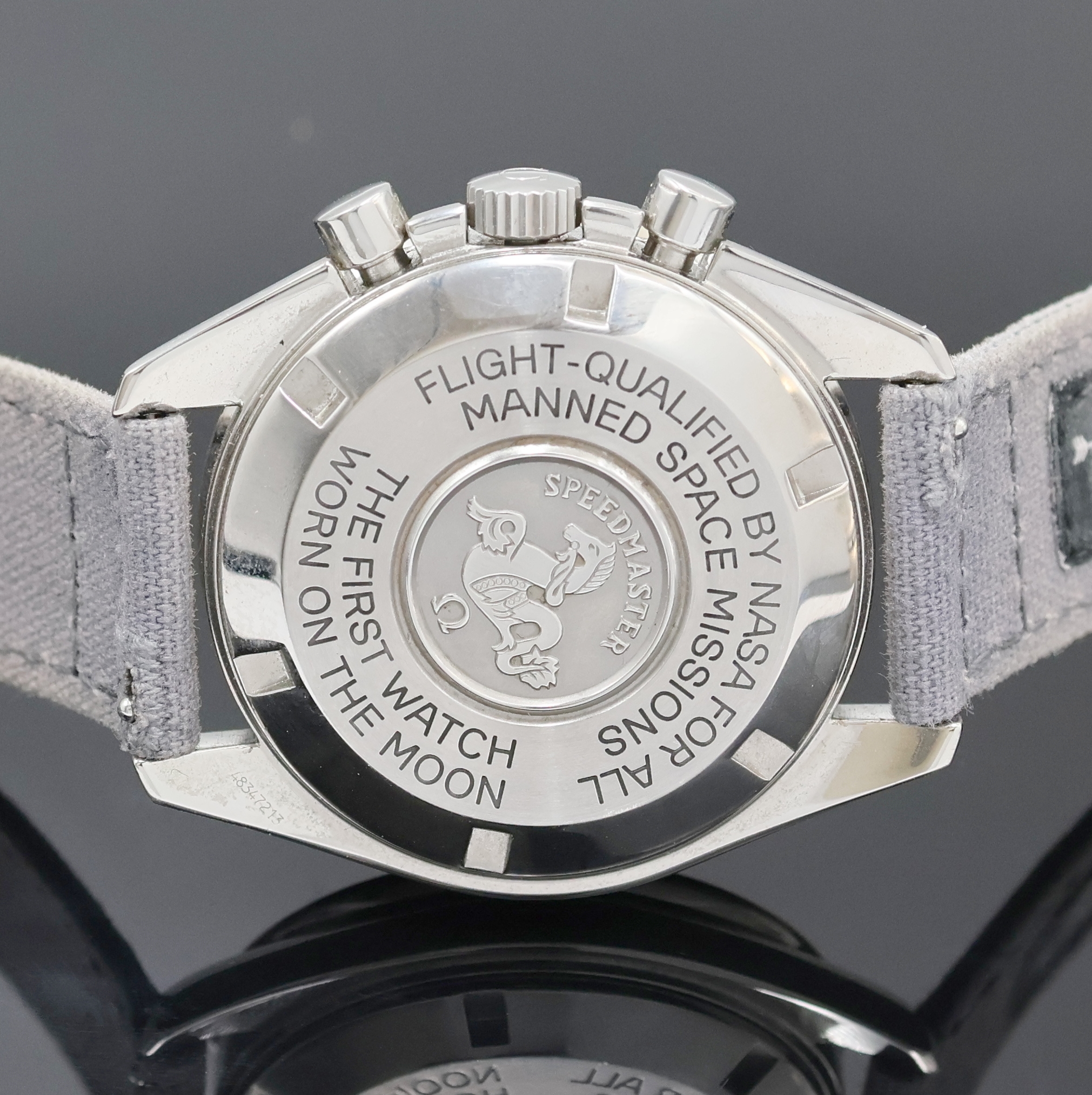 Detail d: OMEGA Speedmaster Professional Armbandchronograph Referenz 145.0022/345.0022, Schweiz um 1995, Handaufzug, Edelstahlgeh., schwarze ...