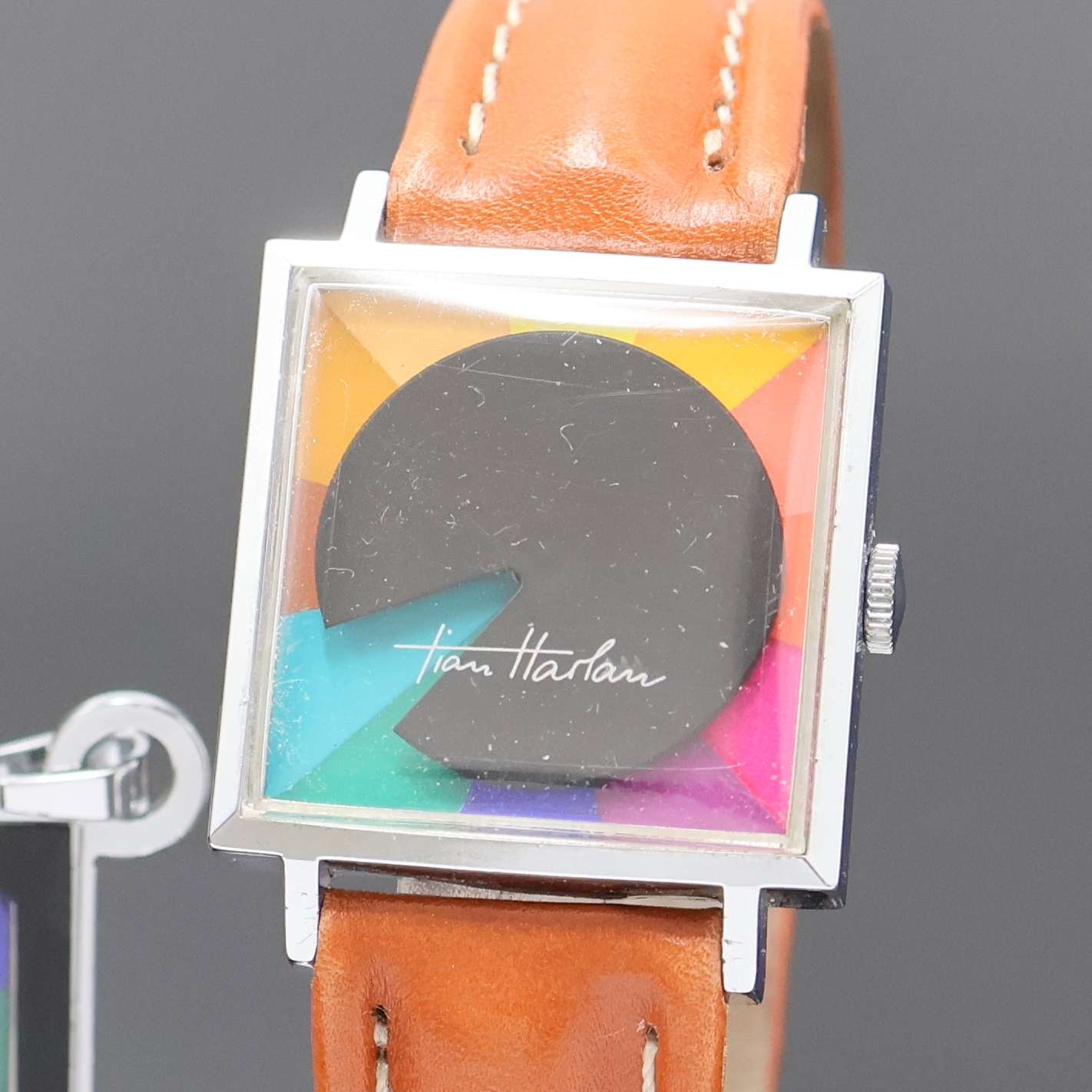 Detail a: CHROMACHRON/TIAN HARLAN Set bestehend aus Armband- und Anhängeruhr, Schweiz um 1975, Handaufzug, verchromte Geh., Böden aufgedr., Zifferblätter in ...