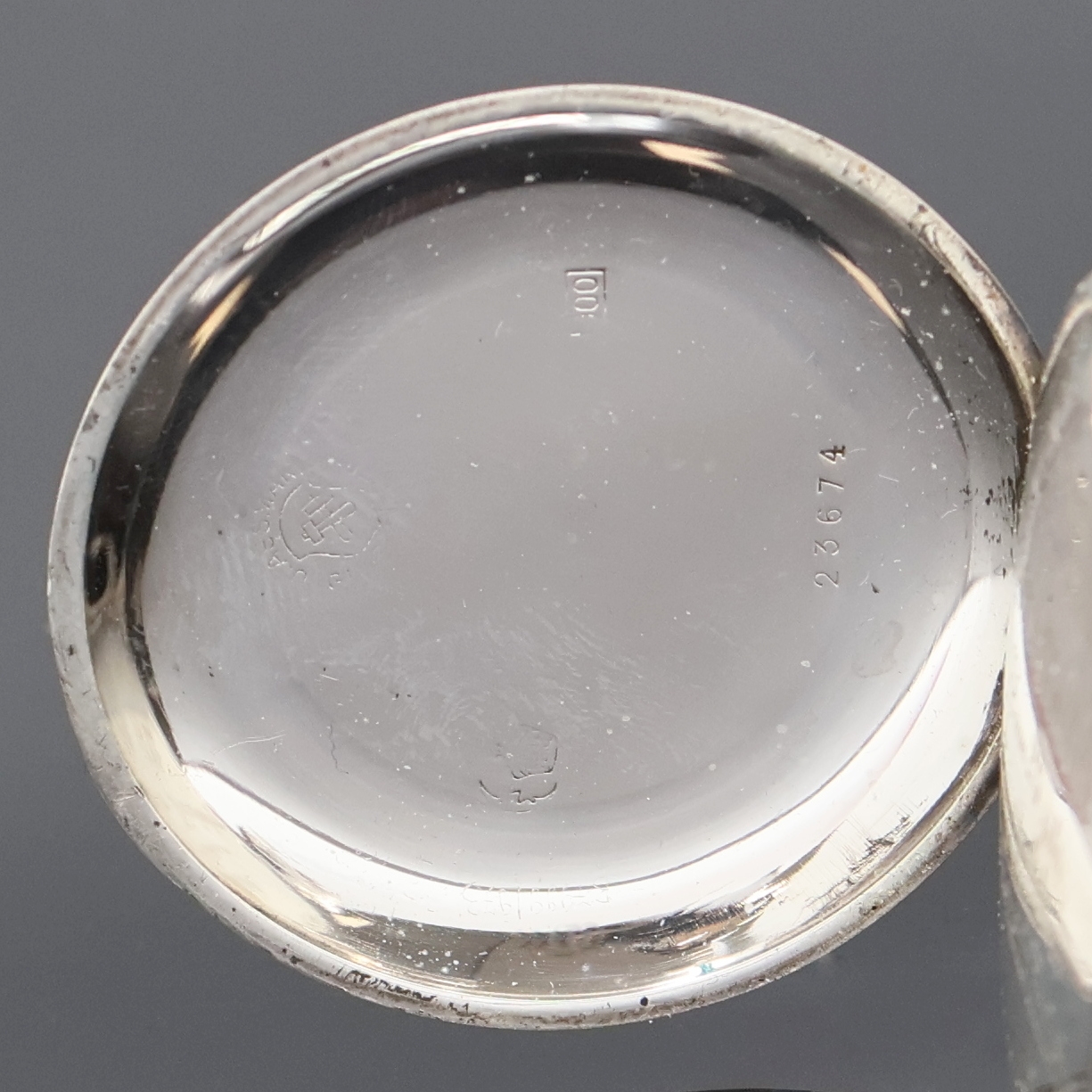 Detail c: J.ASSMANN Glashütte offene Taschenuhr in 900er Silber, Deutschland um 1920, glattes Geh. l. dell., Silbercuvette m. Widmung, Emailzifferbl. m. ...