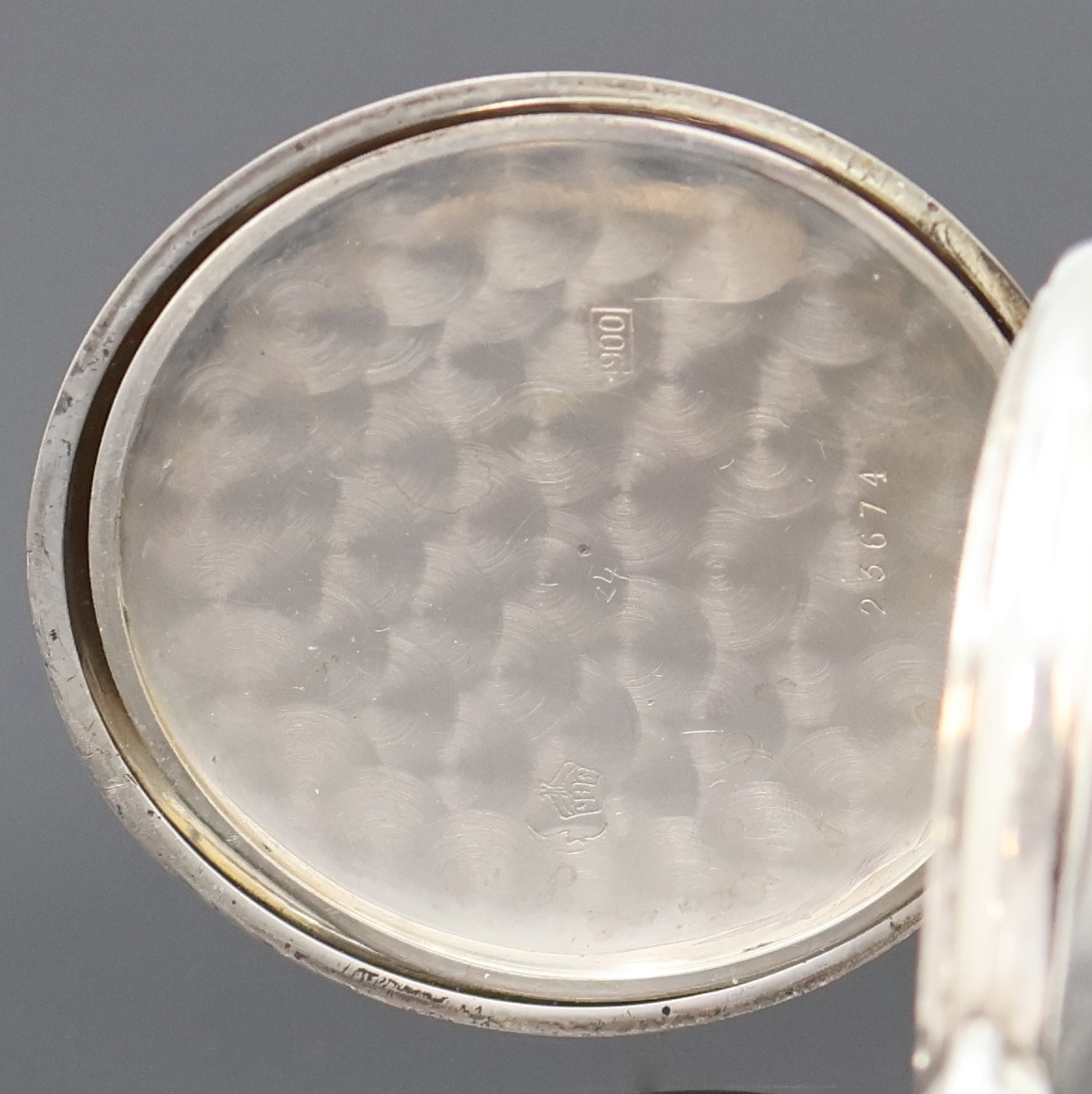 Detail e: J.ASSMANN Glashütte offene Taschenuhr in 900er Silber, Deutschland um 1920, glattes Geh. l. dell., Silbercuvette m. Widmung, Emailzifferbl. m. ...