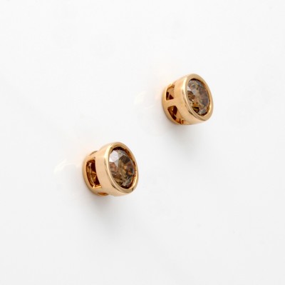 27020635a - Paar Ohrstecker mit Brillanten, RG 750/000, 2 Brill. in Zargenfassungen zus. ca. 1.07 ct ...