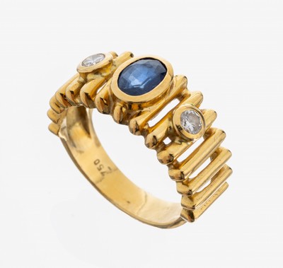 Image 18 kt Gold Saphir-Brillant-Ring, GG 750/000, ovaler facett. Saphir ca. 0.60 ct, 2 ...