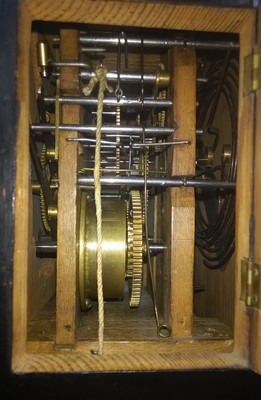 27020693b - Tischuhr, Spät-Biedermeier, ähnlich Surrer, Schwarzwald um 1850/70, Holzgehäuse, ...