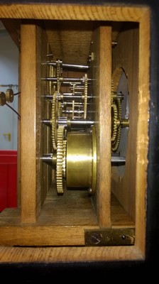 27020693c - Tischuhr, Spät-Biedermeier, ähnlich Surrer, Schwarzwald um 1850/70, Holzgehäuse, ...