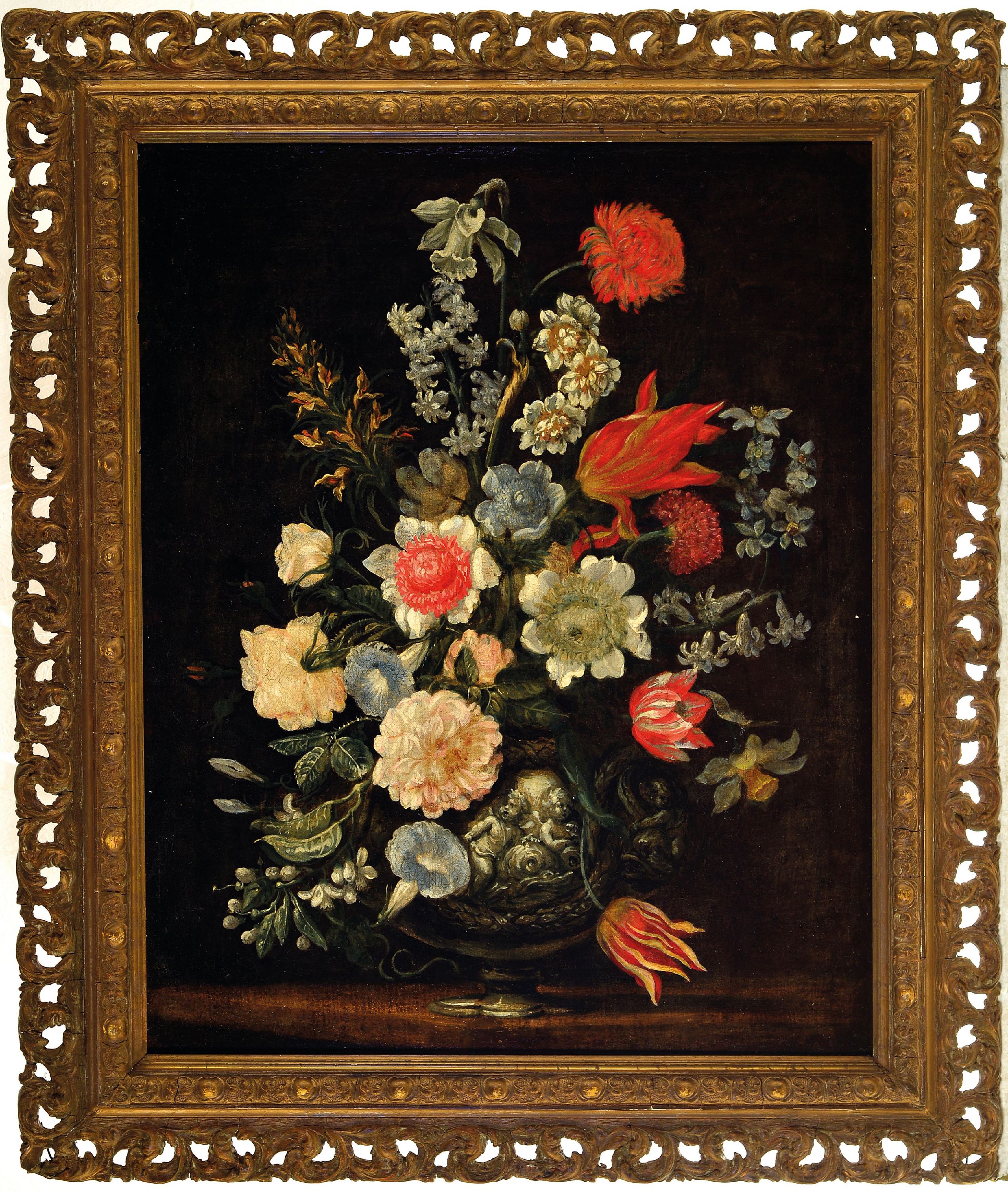 Detail k: Bartolomeo Ligozzi, 1630-1695 Umkreis, Stillleben, Blumen in mit Putten reliefierter Vase, Öl/Lwd/Holz, restauriert, mit Übermalungen, ca. 66 x 52 ...