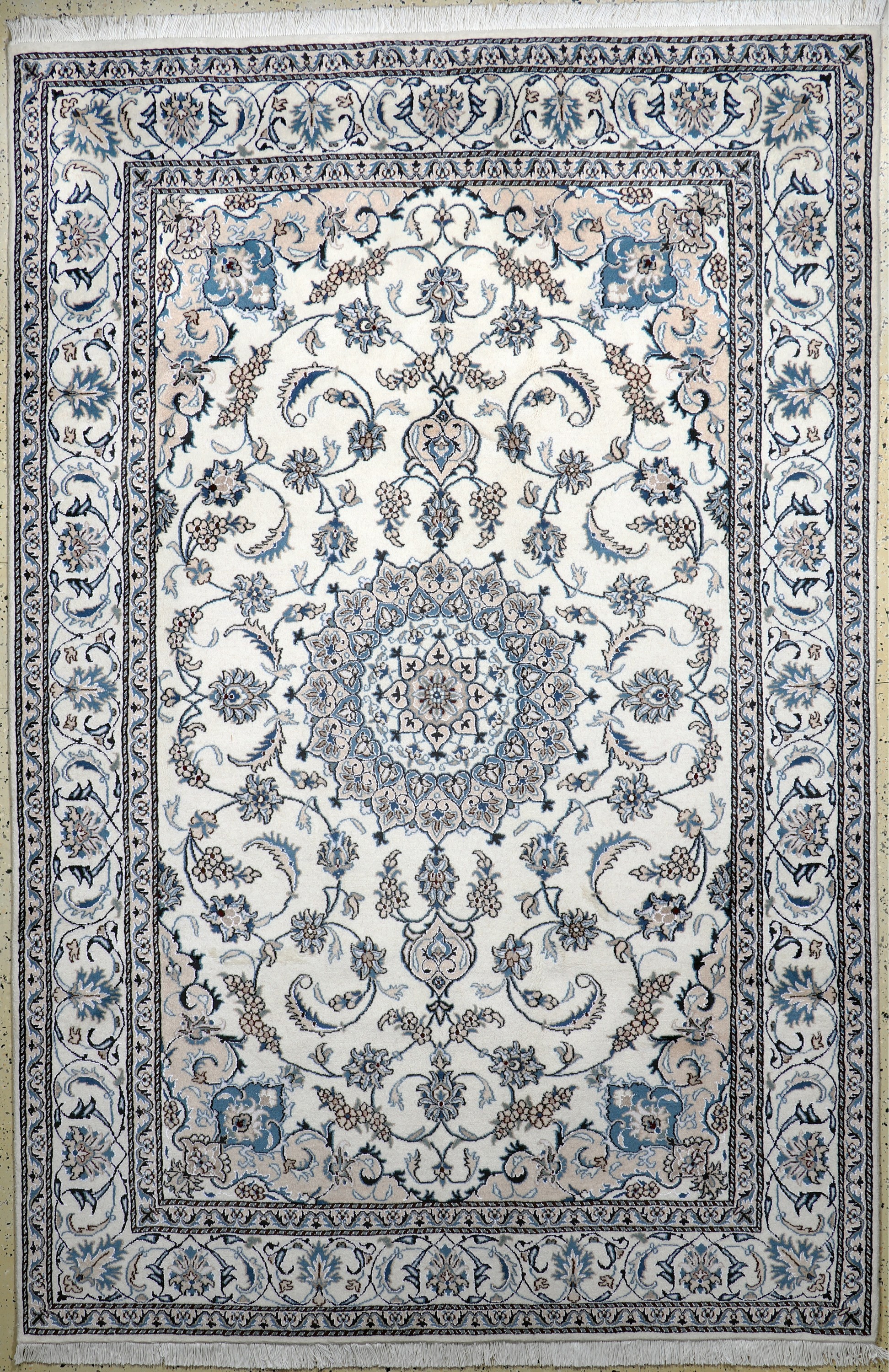 Image 27020735 - Nain, Persien, Neu, Wolle auf Baumwolle, ca. 292 x 193 cm Schätzpreis: 2300, - EUR