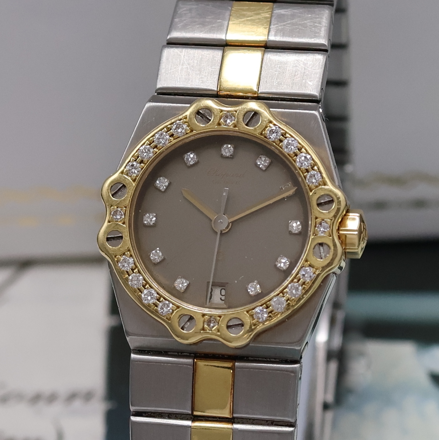 Detail a: CHOPARD St. Moritz Damenarmbanduhr in Edelstahl/Gold Referenz 8024, Schweiz um 1990, quarz, Monocoque-Geh. inkl. Gliederband m. dopp. Faltschl., ...
