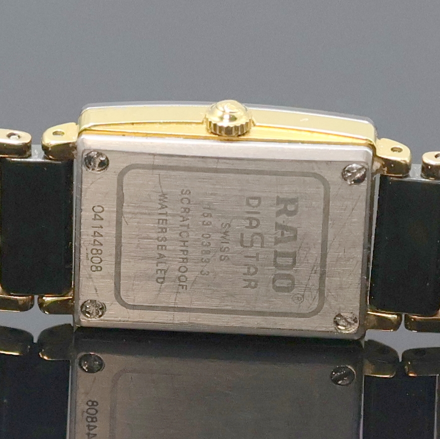 Detail d: RADO DiaStar Damenarmbanduhr Referenz 153.0383.3, Schweiz um 1990, quarz, verg. Edelstahlgeh. m. 4-fach verschr. Boden, Keramikband m. verg. ...