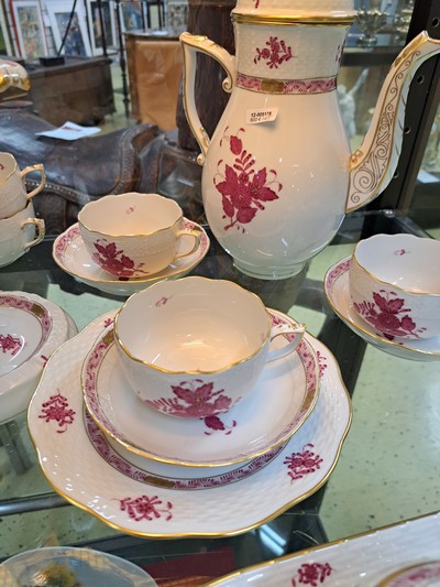 27020800c - Service, Herend, 20. Jh., Porzellan, purpurfarbene Bemalung, Apponyi purpur, ...