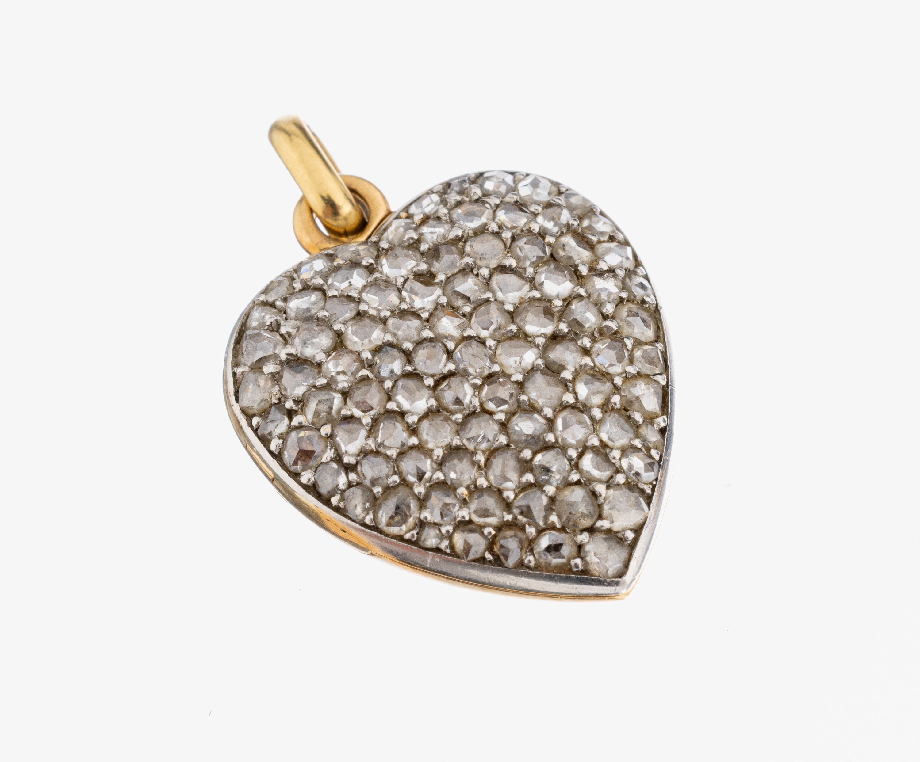 18 kt Gold Jugendstil Diamant-Herzanhänger, um1900, GG 750/000 und Platin, Vorderseite mit Diamantrosen zus. ca. 1.50 ct, aufklappbar, innen Platz ...