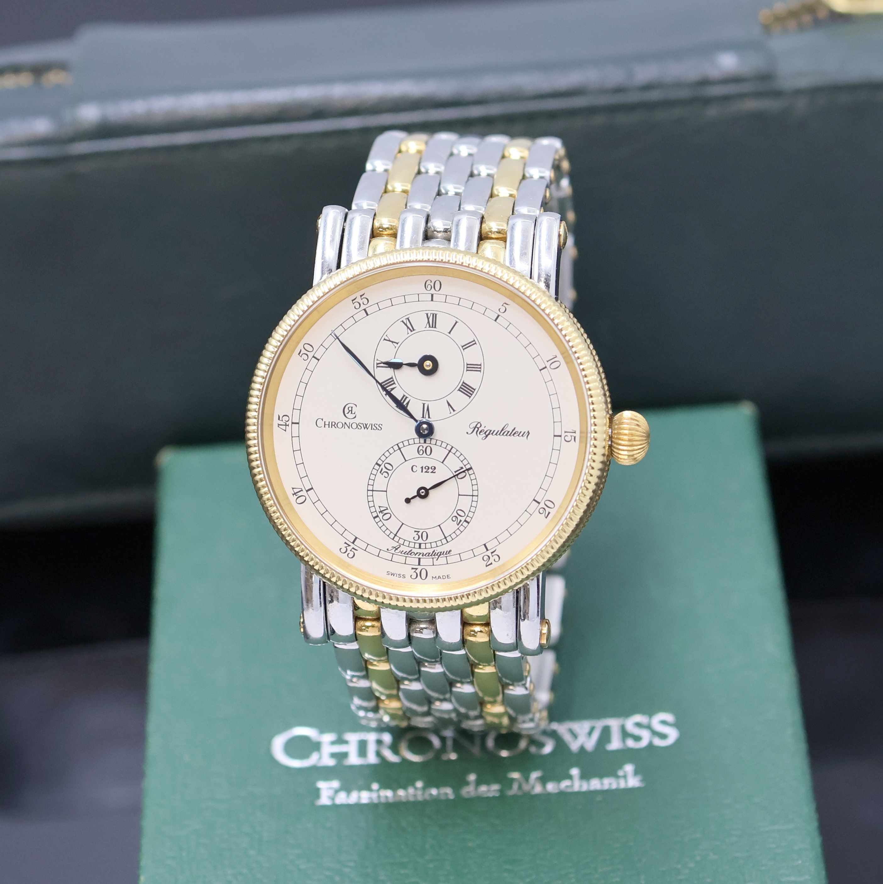 Image 27021457 - CHRONOSWISS Regulateur Herrenarmbanduhr in Stahl/Gold, Schweiz um 2000, Automatik, ...