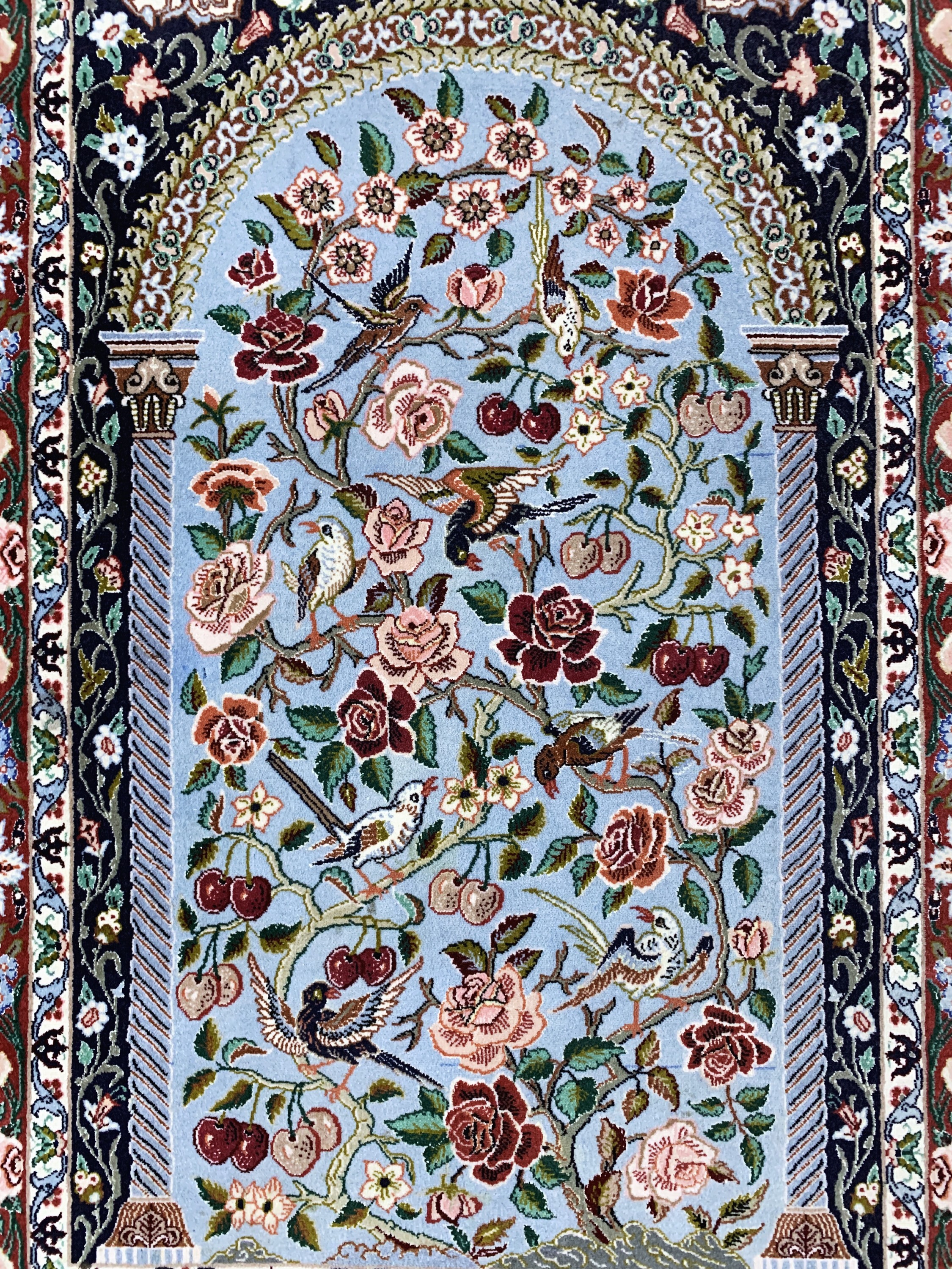 Detail b: Esfahan fein, Persien, Ende 20.Jhd., Korkwolle mit und auf Seide, ca. 120 x 80 cm, EHZ: 2, minimale Florfehlstellen am Rand