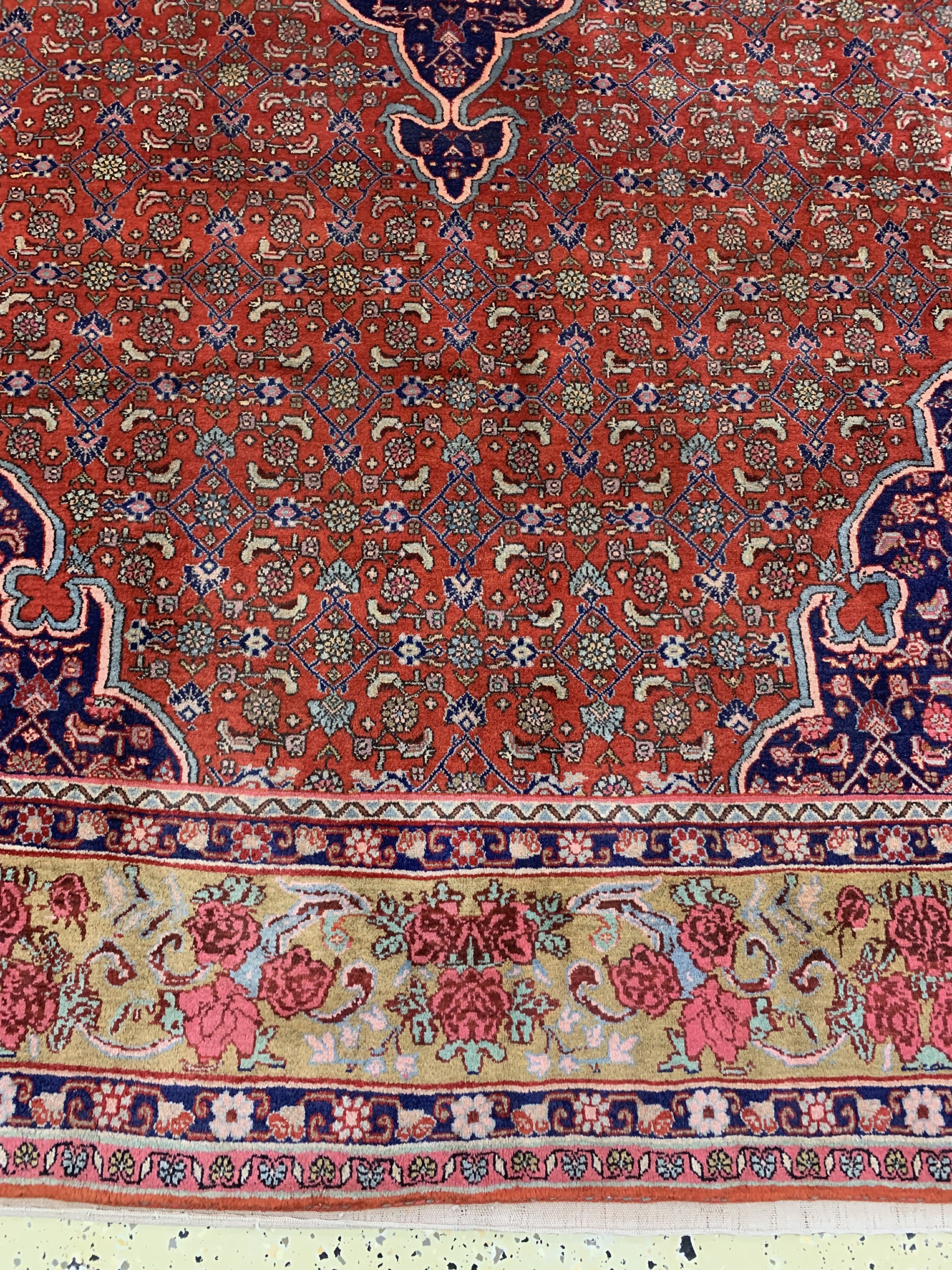 Detail b: Rosenbidjar Kork fein, Persien, Mitte 20.Jhd, Korkwolle auf Baumwolle, ca. 360 x 262cm, EHZ: 2