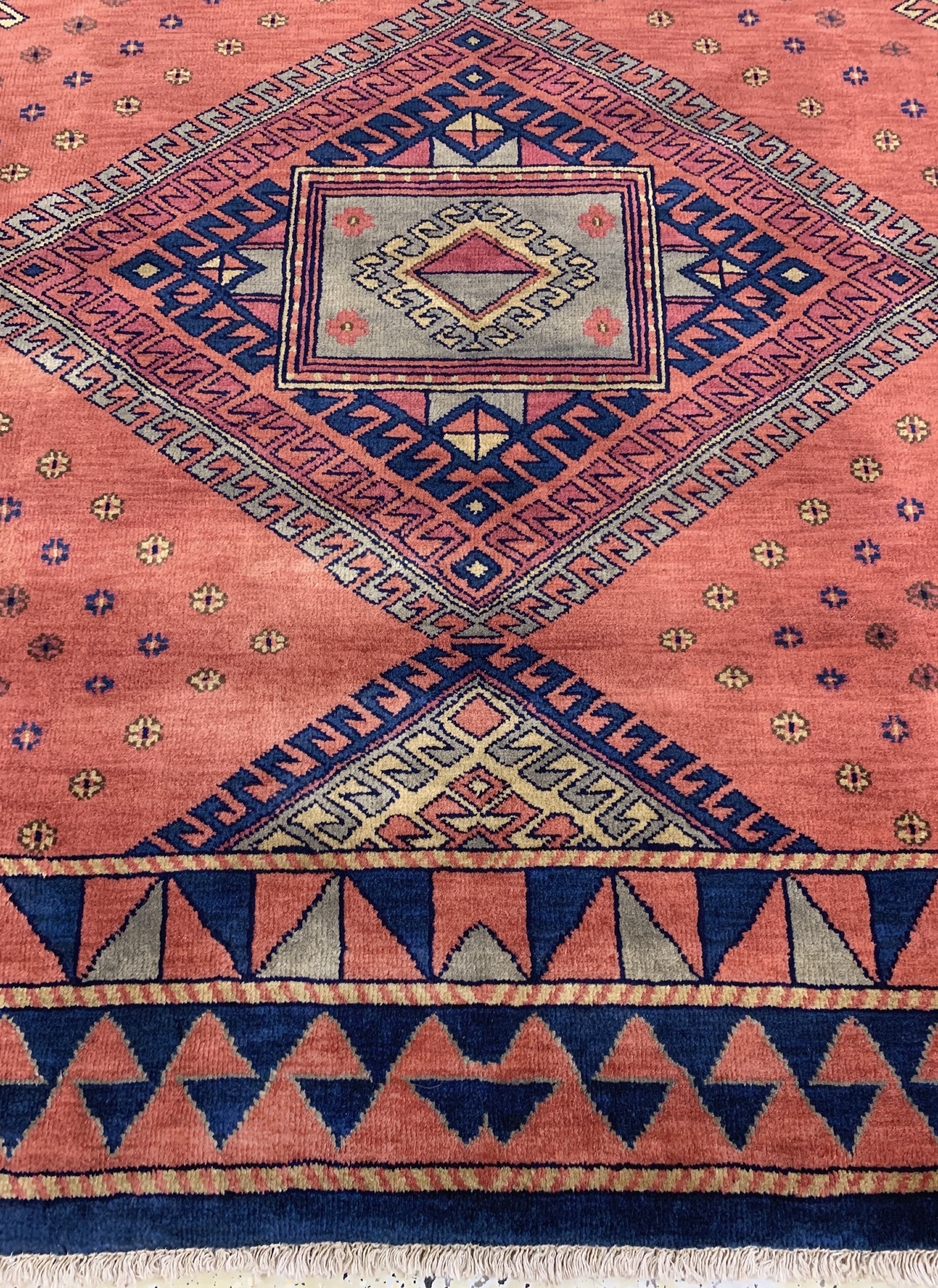 Detail h: Klardascht, Indien, Mitte 20.Jhd, Wolle aufBaumwolle, ca. 330 x 245 cm, EHZ: 2