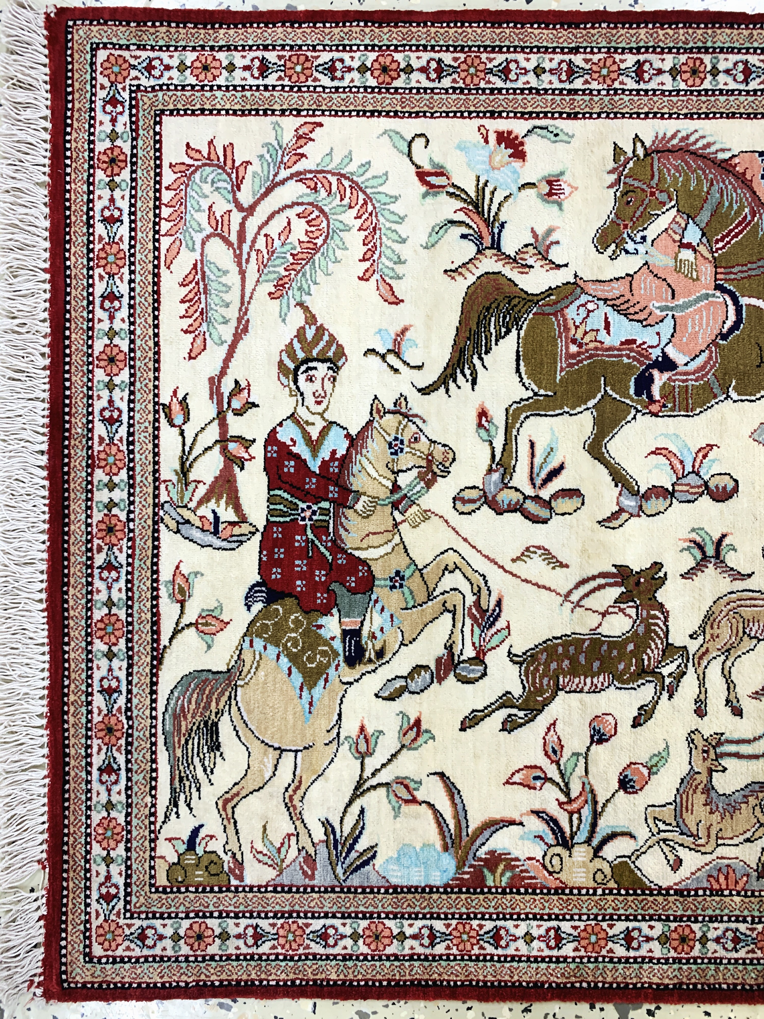 Detail b: Ghom Seide, Persien, Ende 20.Jhd, reine Naturseide, ca. 75 x 58 cm, EHZ: 2