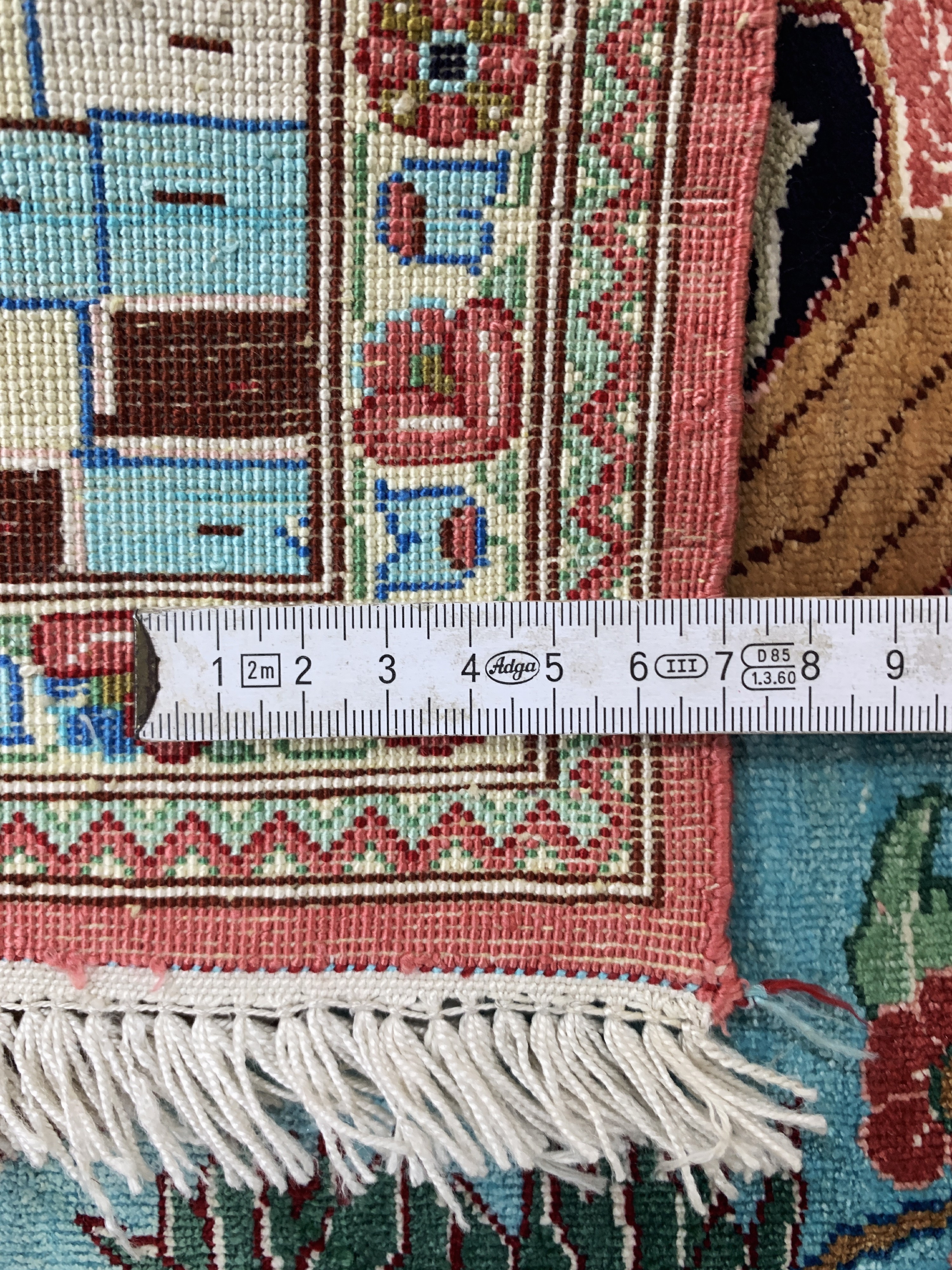 Detail c: Ghom Seide, Persien, Ende 20.Jhd, reine Naturseide, ca. 79 x 56 cm, EHZ: 2