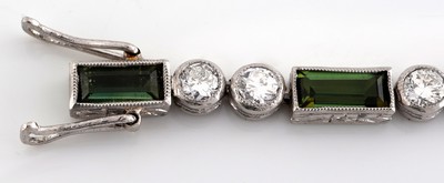 27021420d - Platin Art Deco Turmalin-Diamant-Armband, um 1920, Platin gepr., Turmalin-Baguettes ...