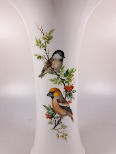 27021442b - Paar Vasen, Meissen, 20. Jh., Porzellan, Vogelmalerei, Goldstaffage, H. 25.5 cm