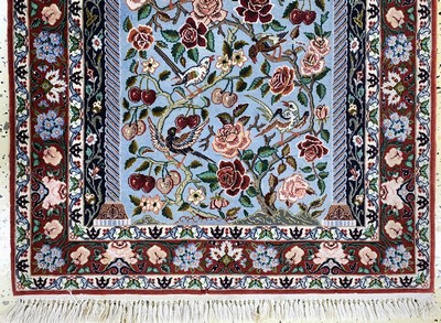 27021458c - Esfahan fein, Persien, Ende 20.Jhd., Korkwolle mit und auf Seide, ca. 120 x 80 cm, EHZ: ...