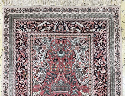 27021461a - 3 lot Hereke Seide fein, China, Ende 20.Jhd., reine Naturseide, ca. 122 x 78 cm, EHZ: ...