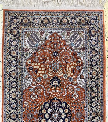 27021461e - 3 lot Hereke Seide fein, China, Ende 20.Jhd., reine Naturseide, ca. 122 x 78 cm, EHZ: ...