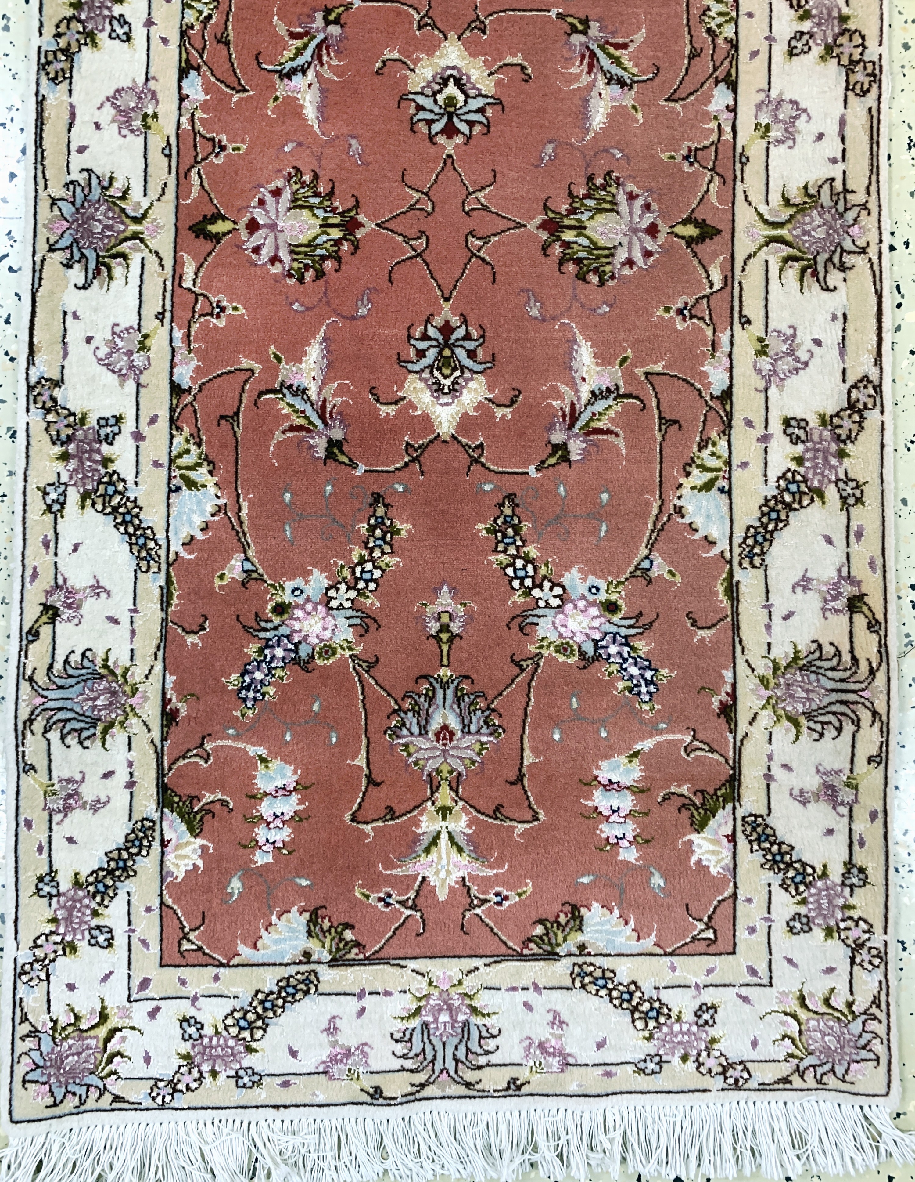 Detail b: Täbriz fein(50 Raj), Persien, Ende 20.Jhd, Korkwolle mit Seide, ca. 155 x 70 cm, ca. 500.000 Kn/qm, EHZ: 2