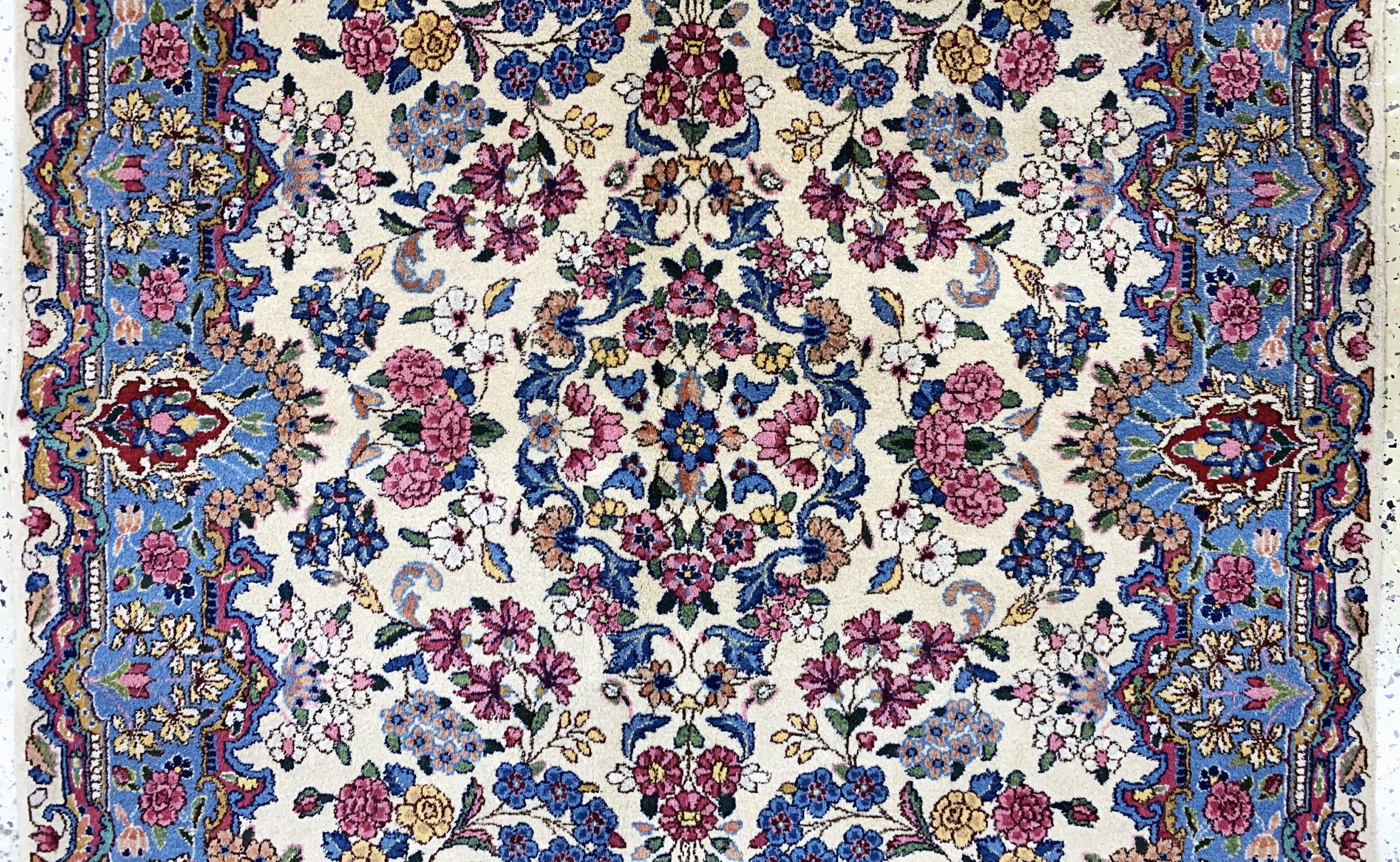Detail b: Kerman"Lawar" antik, Persien, um 1900, Wolle auf Baumwolle, ca. 220 x 125 cm, EHZ: 2