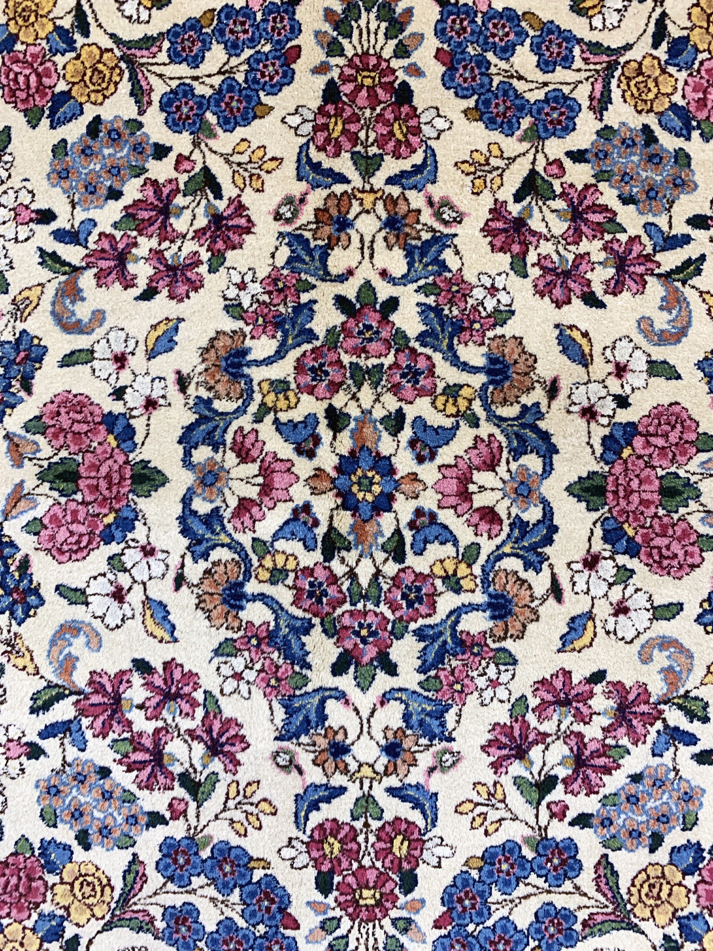 Detail d: Kerman"Lawar" antik, Persien, um 1900, Wolle auf Baumwolle, ca. 220 x 125 cm, EHZ: 2