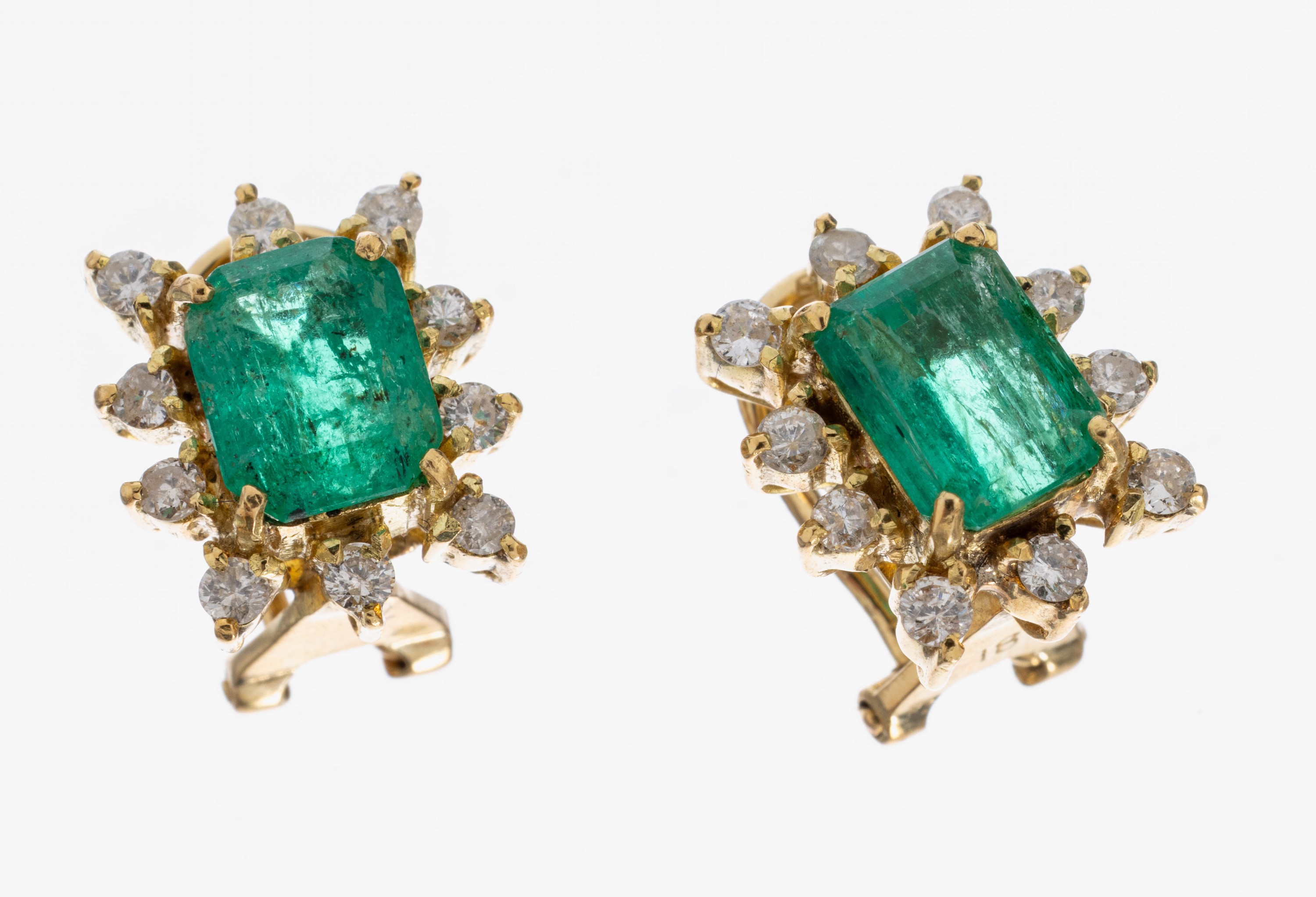 Image 27021566 - Paar 18 kt Gold Smaragd-Brillant-Ohrstecker, GG 750/000, 2 oktagonal facett. Smaragde ...