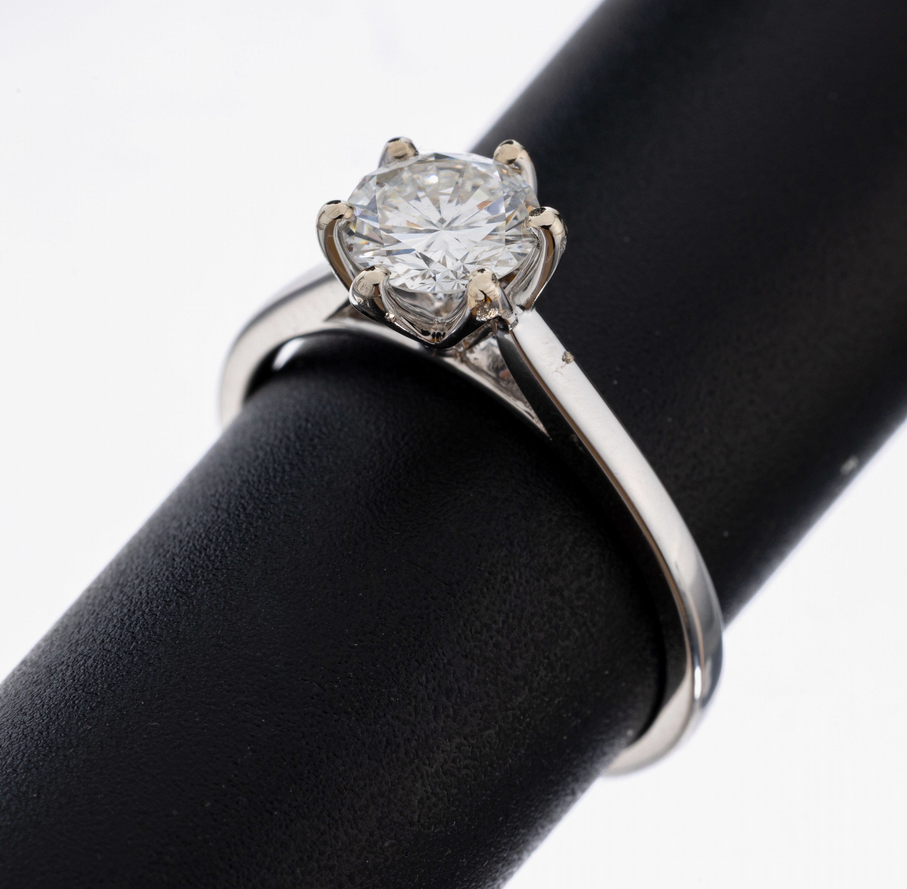 Image 27021598 - 18 kt Gold Brillant-Ring, WG 750/000, Brillant ca. 0.99 ct feines Weiß(G)/vvs2, RW 57, ...