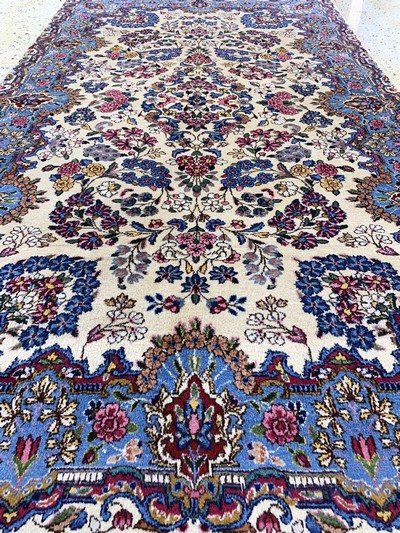 27021510e - Kerman´Lawar´ antik, Persien, um 1900, Wolle auf Baumwolle, ca. 220 x 125 cm, EHZ: 2 ...