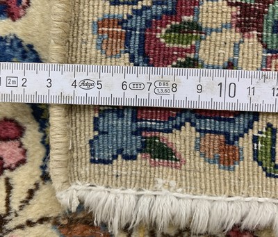 27021510f - Kerman´Lawar´ antik, Persien, um 1900, Wolle auf Baumwolle, ca. 220 x 125 cm, EHZ: 2 ...