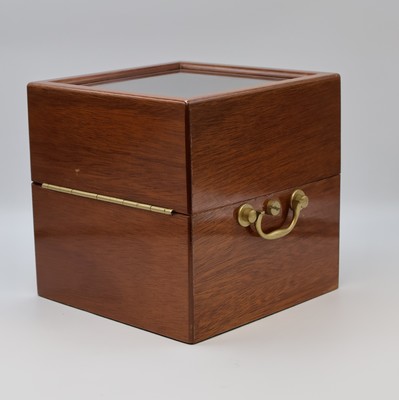 27021640i - GUB Marinechronometer mit original Transportbox und Gangschein, DDR um 1963, 2 -tlg. ...