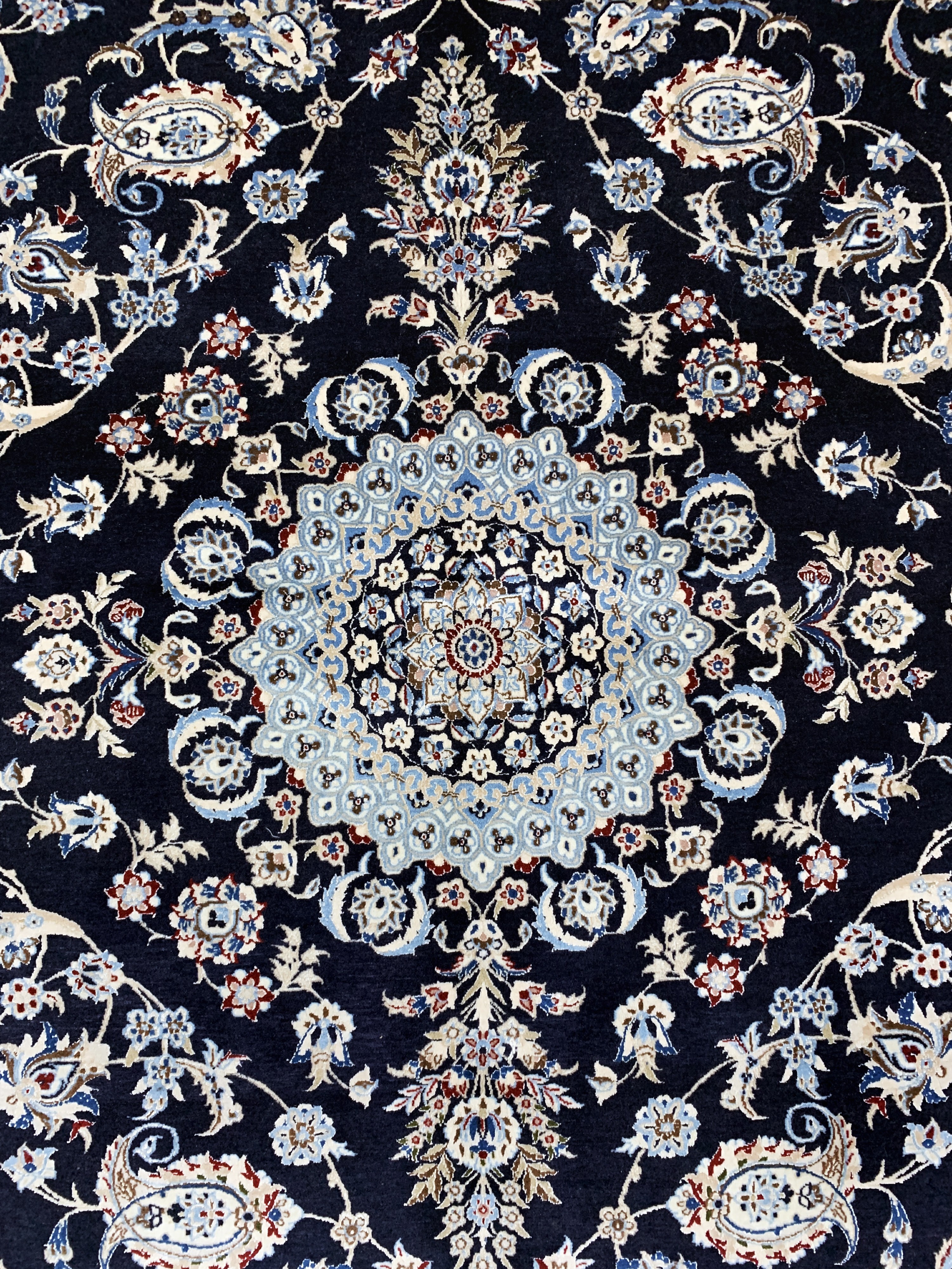 Detail c: Nain fein(6 La), Persien, Ende 20.Jhd, Korkwolle mit Seide, ca. 243 x 157 cm, ca. 1,0Mio. Kn/qm, EHZ: 2