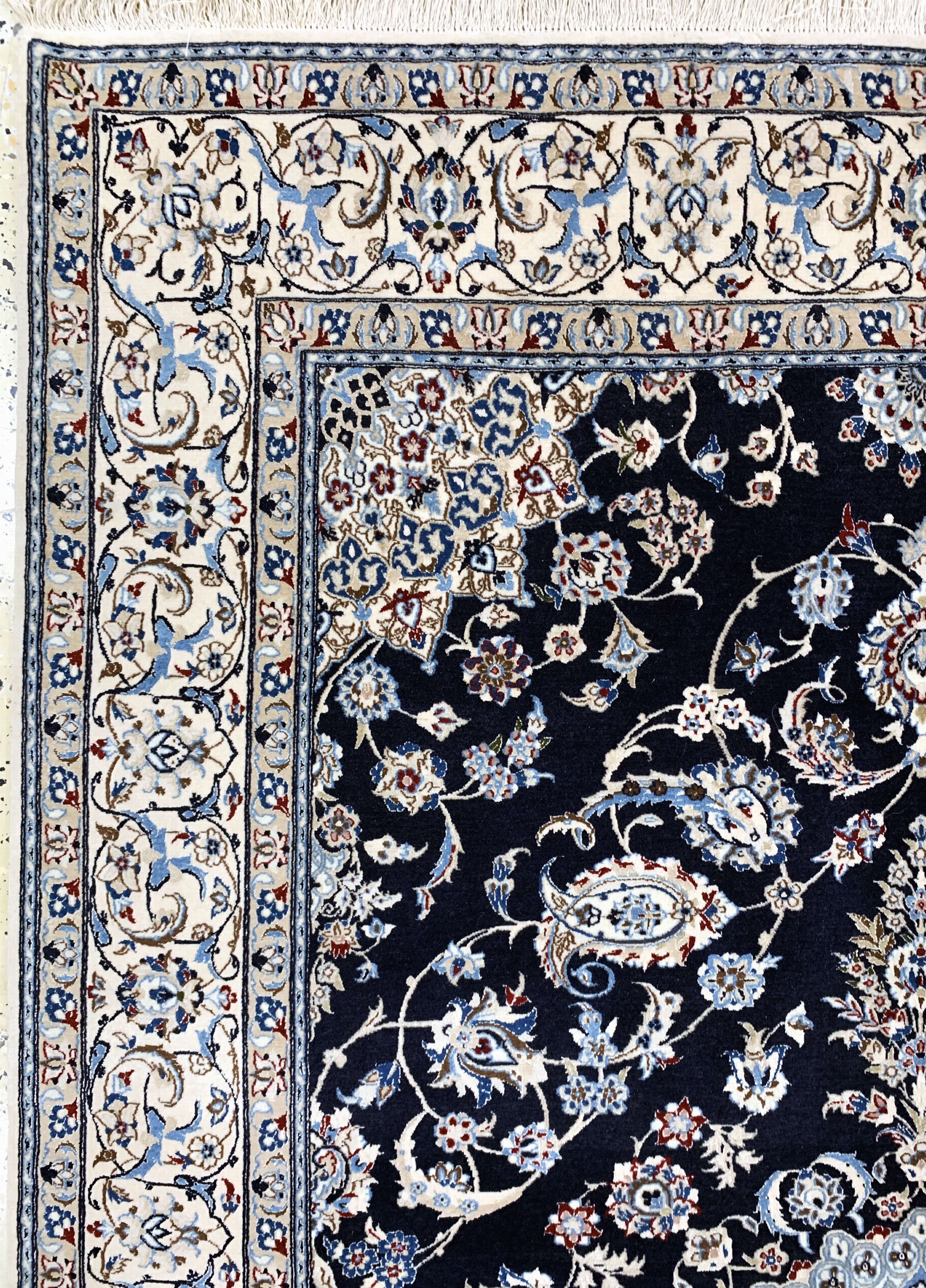 Detail d: Nain fein(6 La), Persien, Ende 20.Jhd, Korkwolle mit Seide, ca. 243 x 157 cm, ca. 1,0Mio. Kn/qm, EHZ: 2