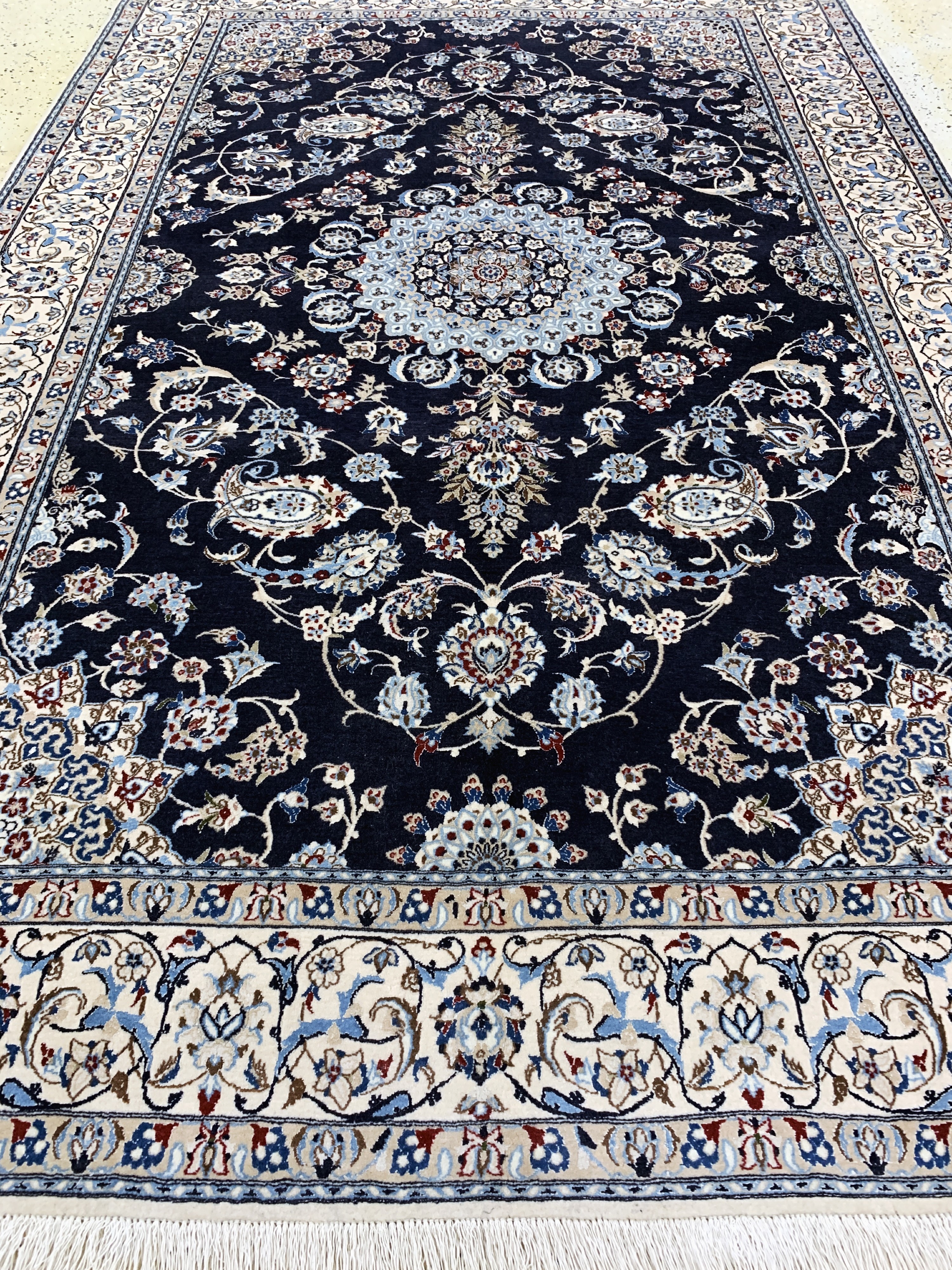 Detail f: Nain fein(6 La), Persien, Ende 20.Jhd, Korkwolle mit Seide, ca. 243 x 157 cm, ca. 1,0Mio. Kn/qm, EHZ: 2