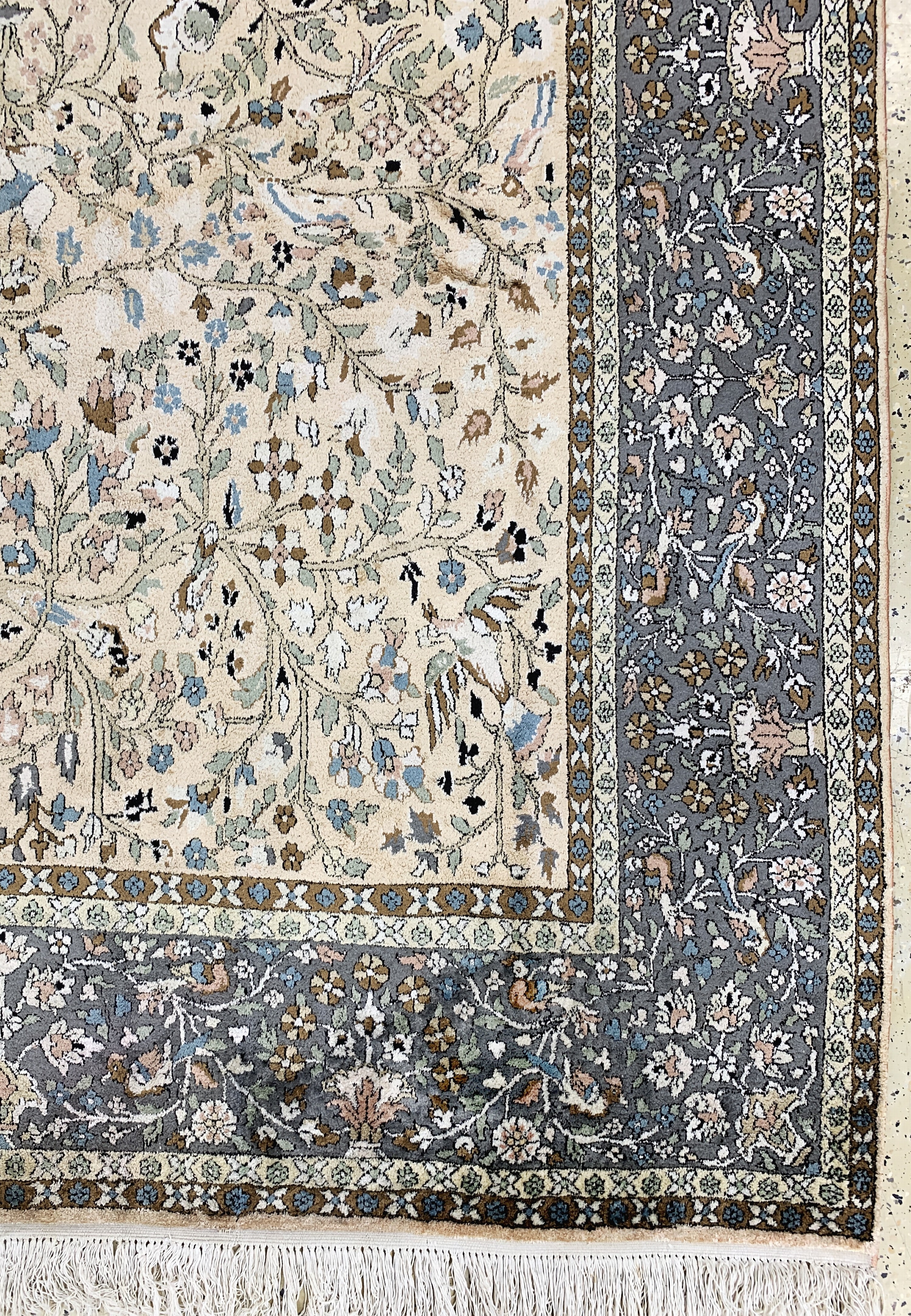 Detail g: Kaschmir Seide Indian, "Lebensbaum-Motiv", Ende 20.Jhd, merzerisierte Baumwolle, ca. 376 x 260 cm, gereinigt, EHZ:(nahezu neuwertig)