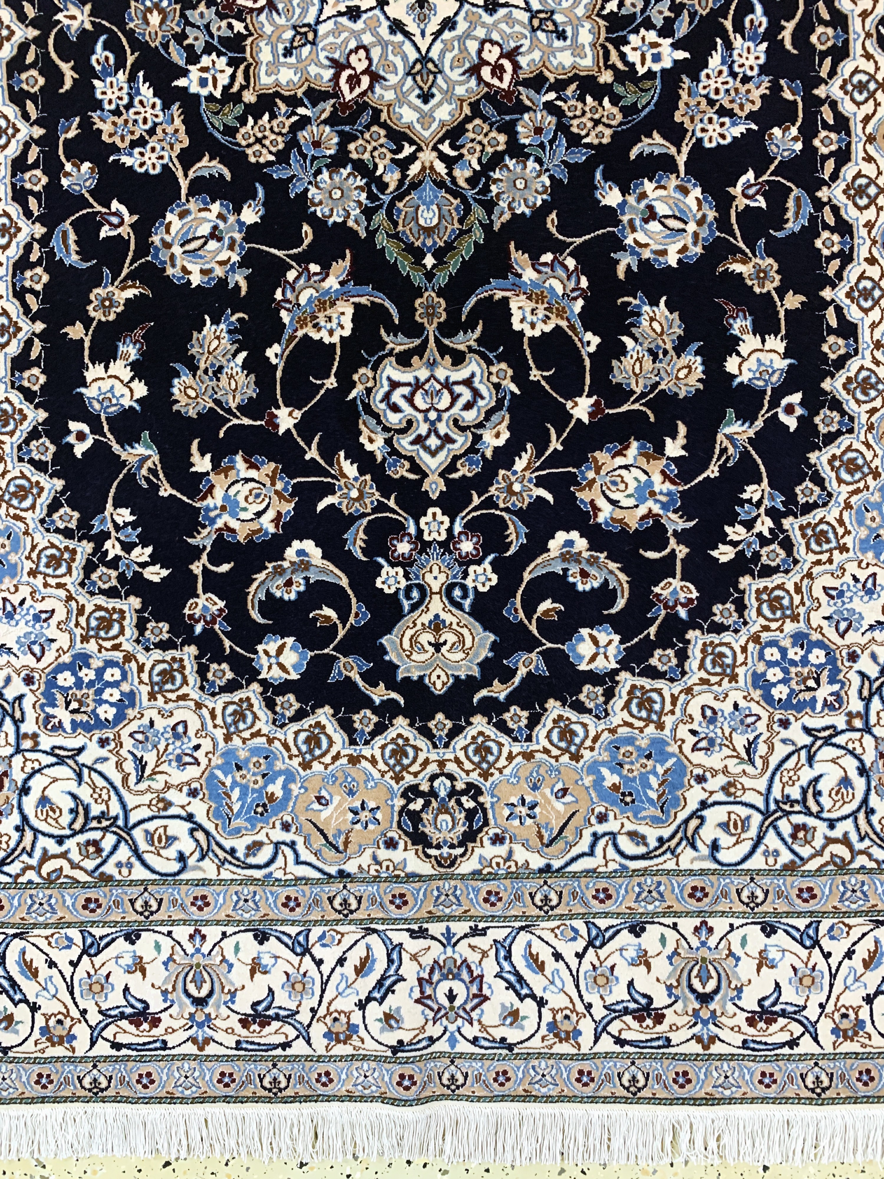 Detail c: Nain fein(6 La) Persien, Persien, Ende 20.Jhd, Korkwolle mit Seide, ca. 227 x 156 cm,ca. 1,0 Mio. Kn/qm, EHZ:(nahezu neuwertig)
