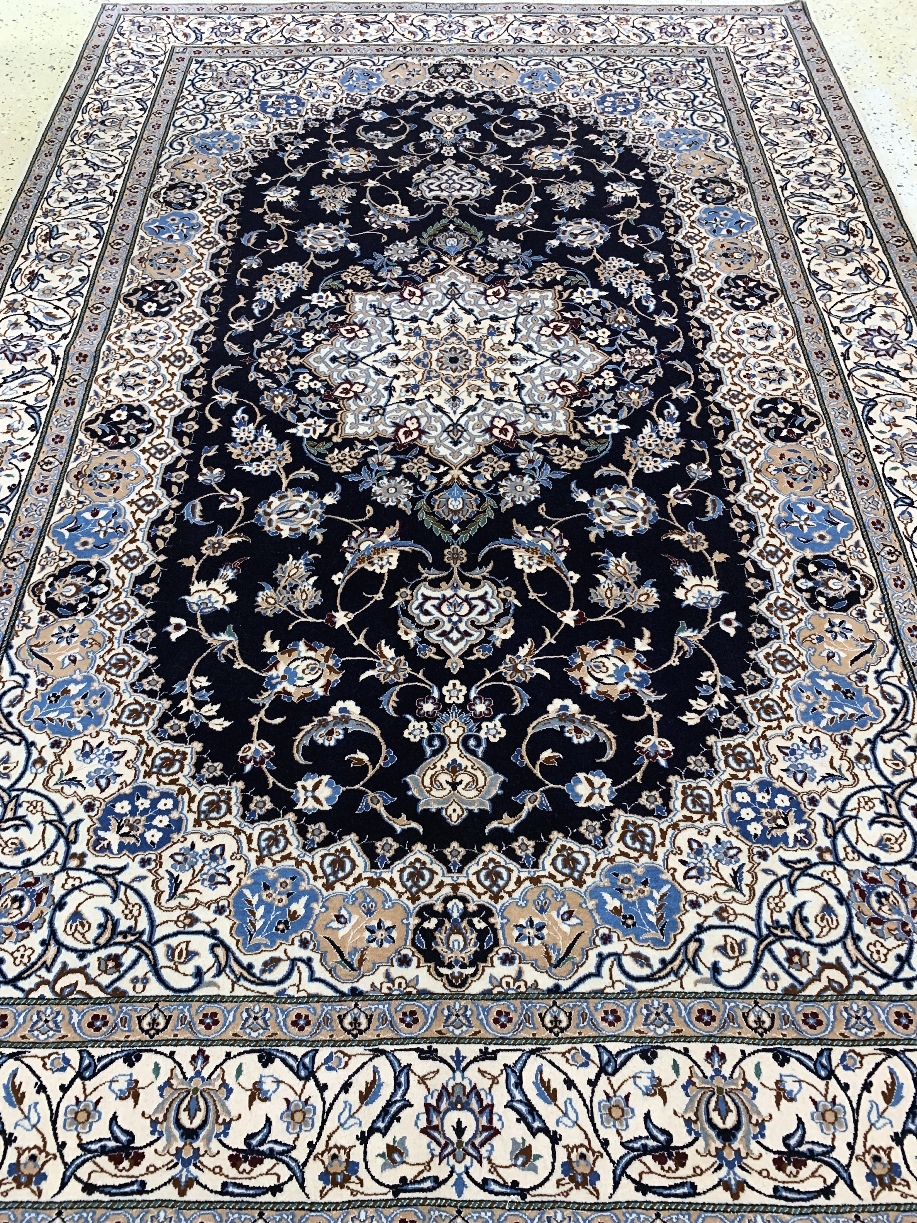 Detail g: Nain fein(6 La) Persien, Persien, Ende 20.Jhd, Korkwolle mit Seide, ca. 227 x 156 cm,ca. 1,0 Mio. Kn/qm, EHZ:(nahezu neuwertig)