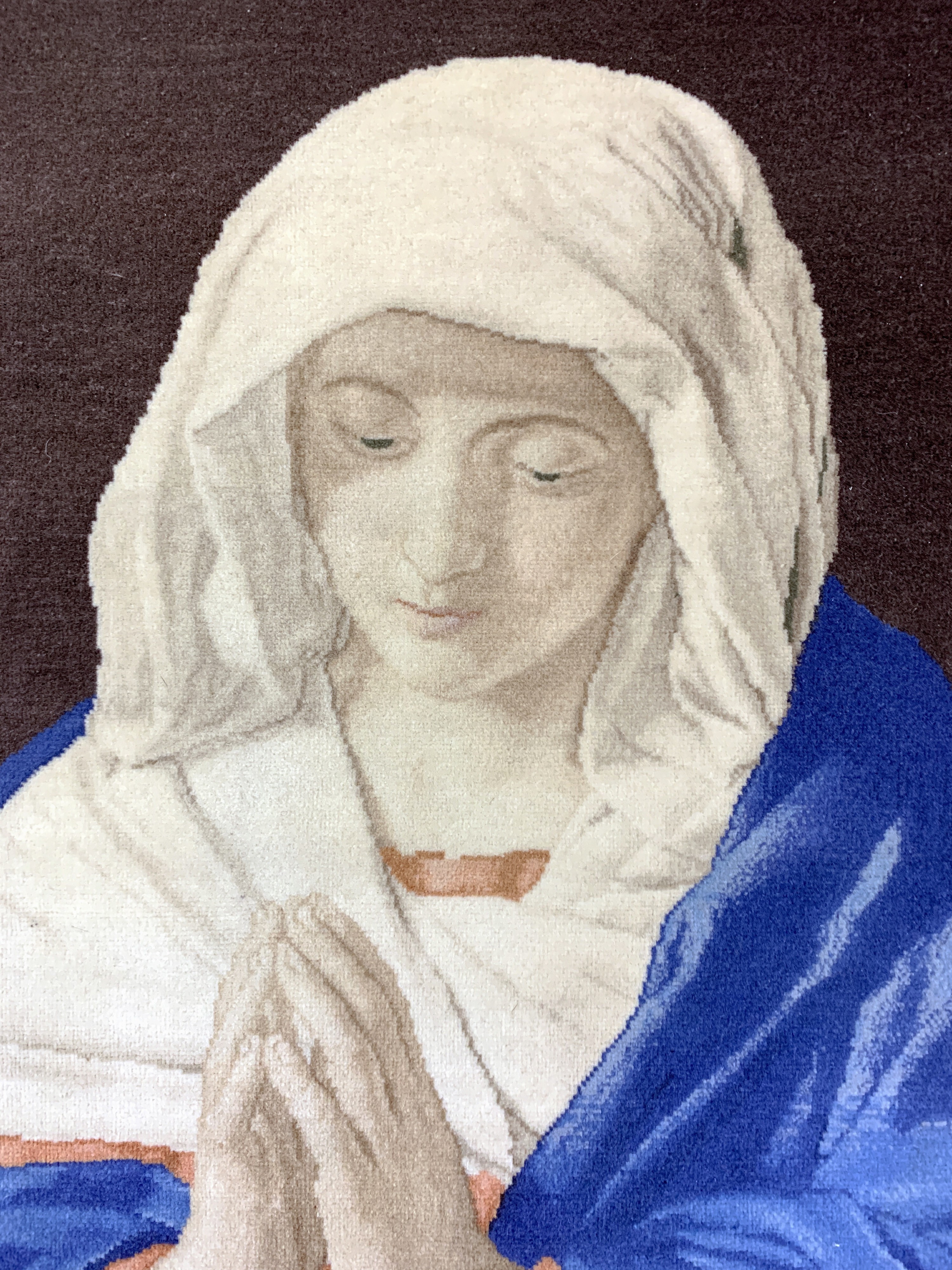 Detail a: Täbriz fein(50 Raj) Persien, "Maria Portrait", Mitte 20.Jhd, Korkwolle auf Seide, ca. 64 x 50 cm, ca. 500.000 Kn/qm, EHZ:(nahezuneuwertig)