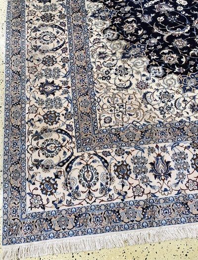 27022025c - Nain fein(6 La), Persien, signiert´Habibian, Ende 20.Jhd, Korkwolle mit Seide, ca. 396 ...