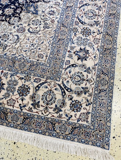 27022025h - Nain fein(6 La), Persien, signiert´Habibian, Ende 20.Jhd, Korkwolle mit Seide, ca. 396 ...