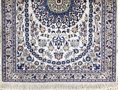 27022026b - 2 Lots Nain fein(6 La & 9 La), Persien, Ende 20.Jhd, Korkwolle mit Seide, ca. 130 x 87 ...