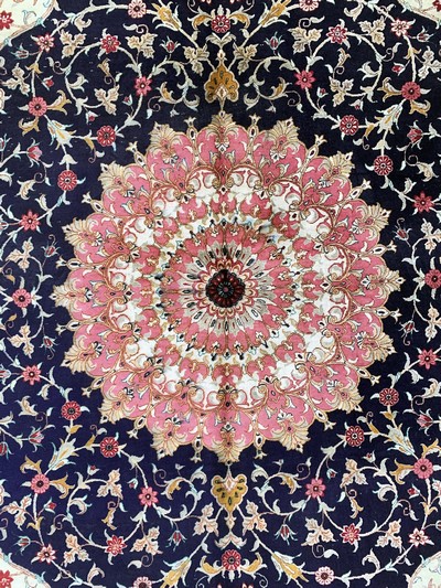 27022028c - Ghom Seide fein, Persien, Ende 20.Jhd, reine Naturseide, ca. 210 x 138 cm, ca. 1,0 Mio. ...