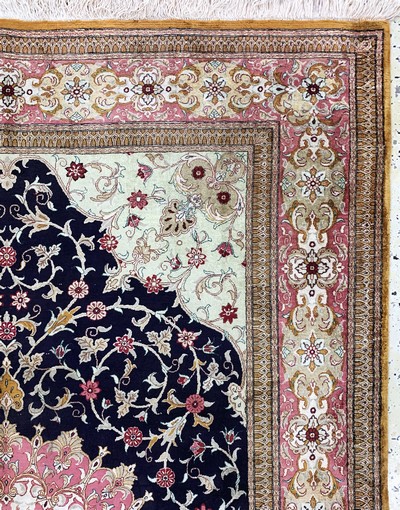 27022028e - Ghom Seide fein, Persien, Ende 20.Jhd, reine Naturseide, ca. 210 x 138 cm, ca. 1,0 Mio. ...