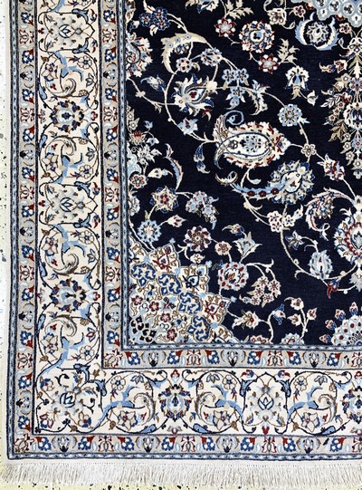 27022029b - Nain fein(6 La), Persien, Ende 20.Jhd, Korkwolle mit Seide, ca. 243 x 157 cm, ca. ...