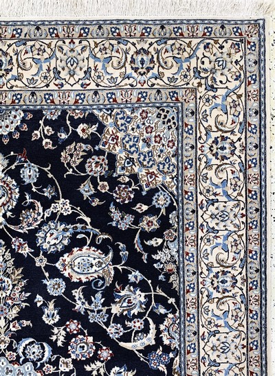 27022029e - Nain fein(6 La), Persien, Ende 20.Jhd, Korkwolle mit Seide, ca. 243 x 157 cm, ca. ...