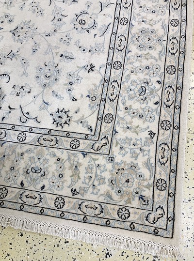 27022030d - Nain fein(9 La), Persien, Ende 20.Jhd, Korkwolle mit Seide, ca. 254 x 200 cm, ca. ...